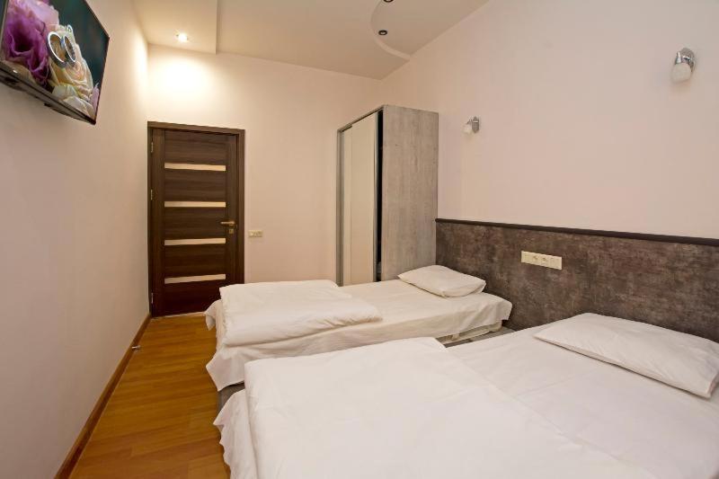 Mini Hotel Erivan Oda fotoğraf