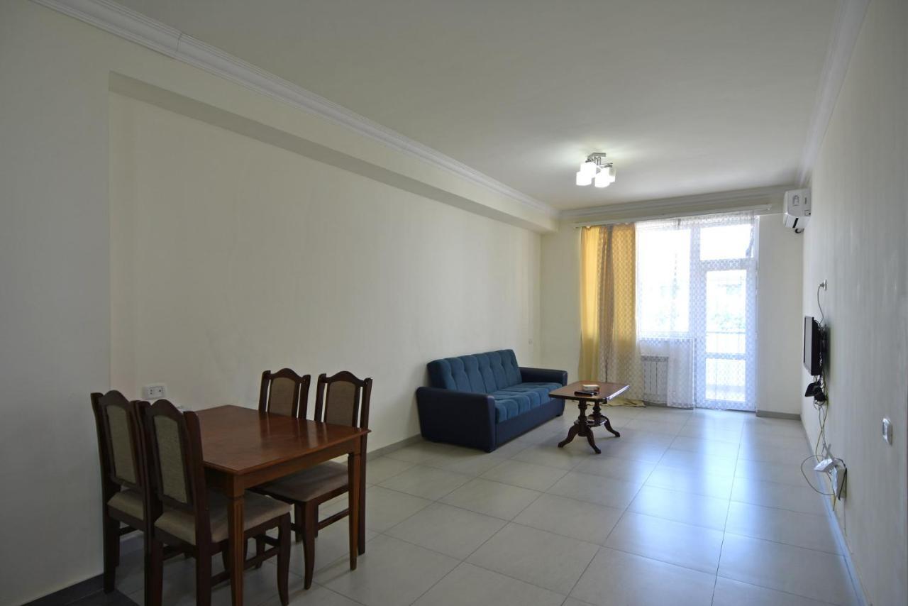 Mini Hotel Erivan Dış mekan fotoğraf